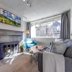 1bd Unit In The Heart Of Village Apartment Whistler